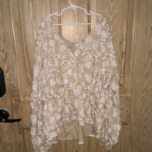 Wonderly Beige Floral Blouse